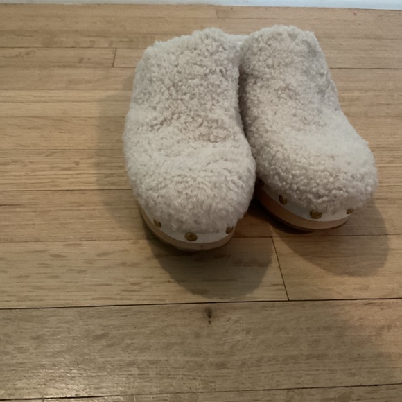 Jcrew fur clogs - Picture 2 of 4